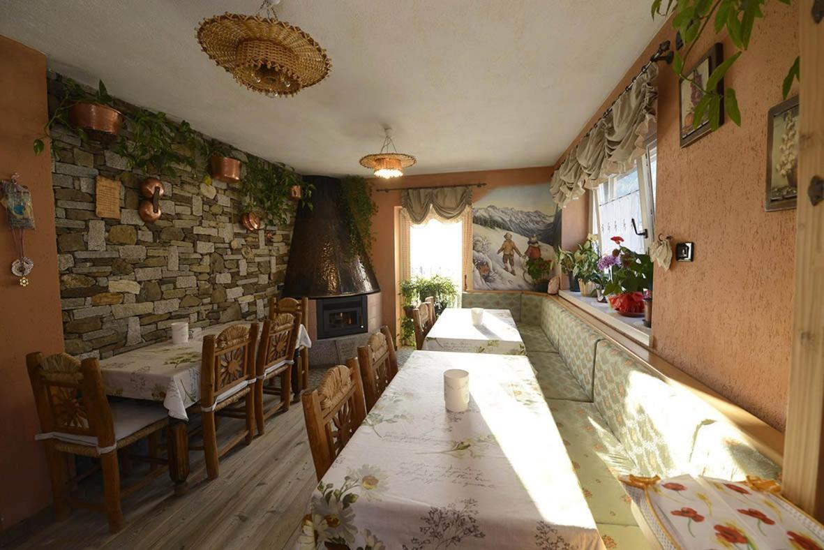 테무 Garni La Genziana B&B 외부 사진